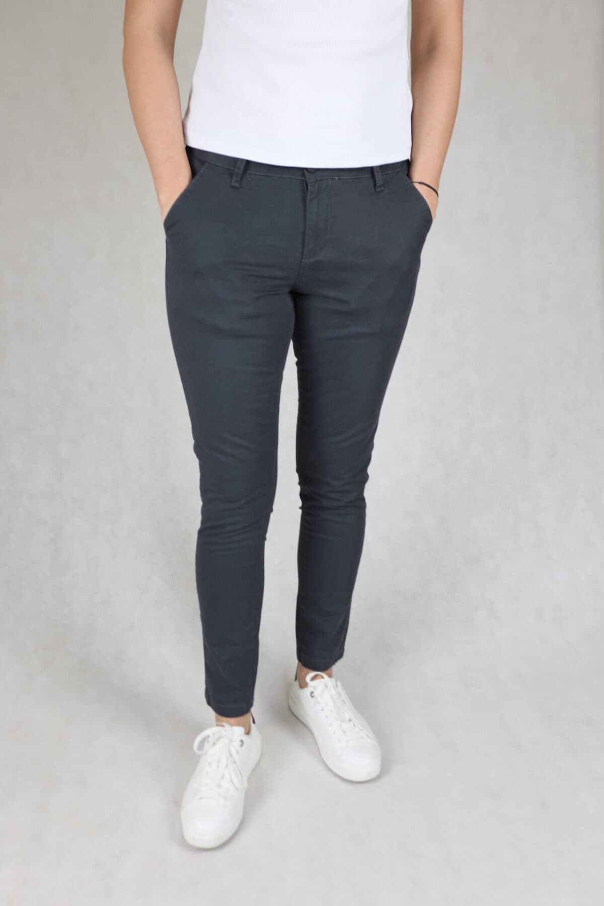 chinosy-damskie-024egr-1.jpg