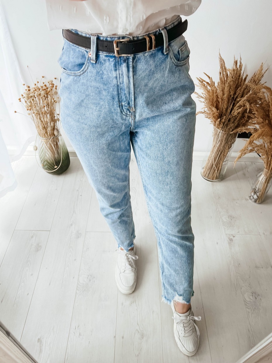 jeansy-wysoki-stan-208eyp-1.jpg