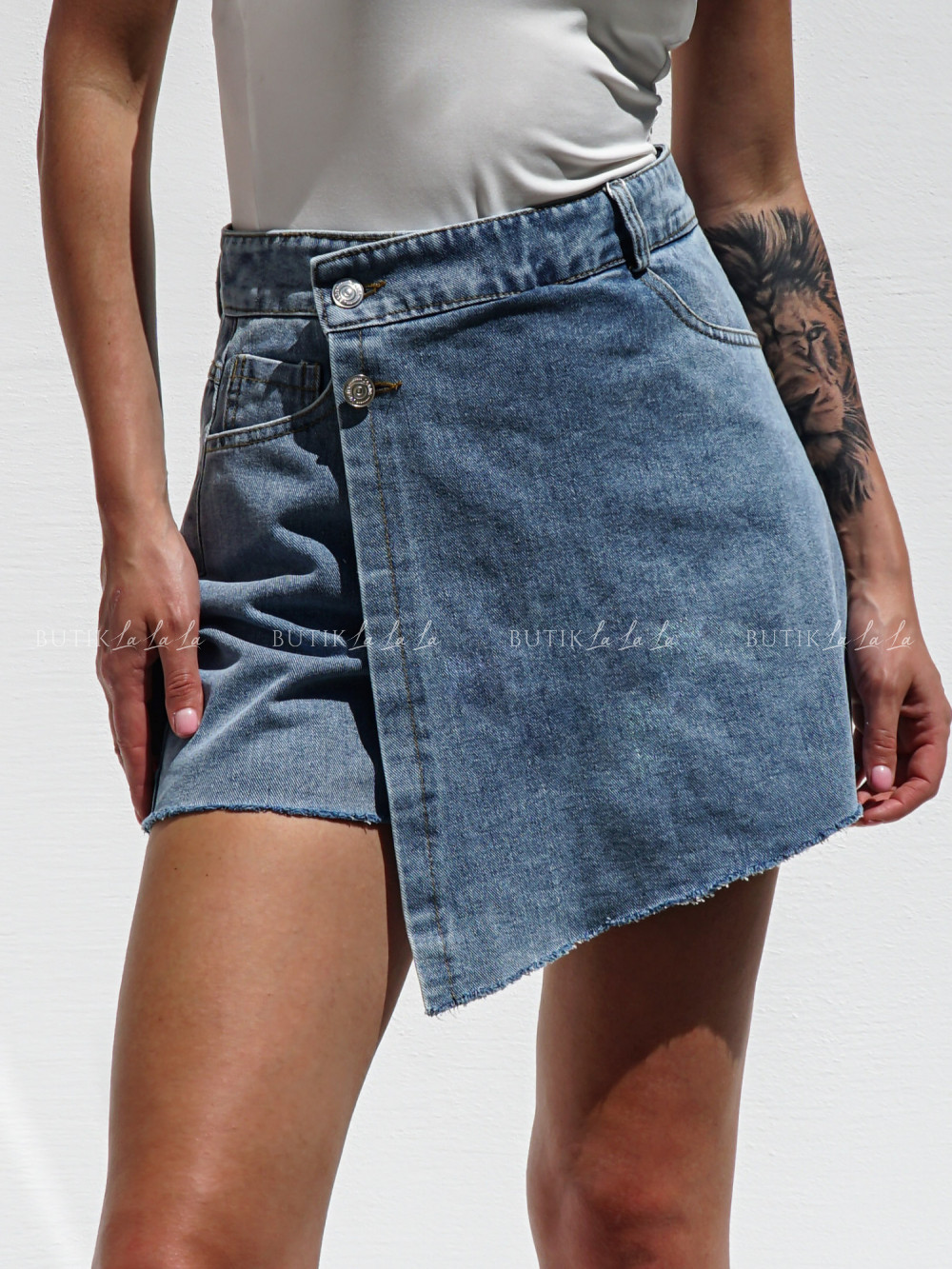 spodnico-spodenki-jeansowe-076hkz.jpg